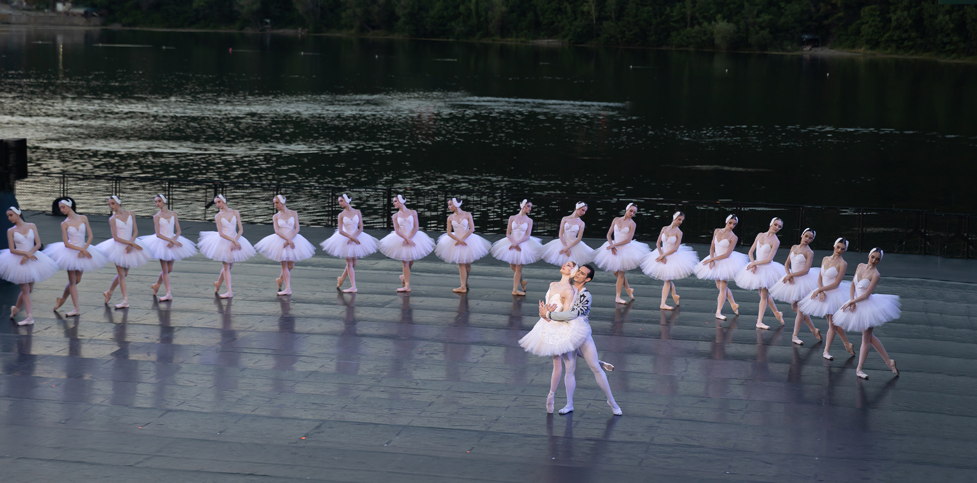 ЛЕБЕДОВО ЕЗЕРО