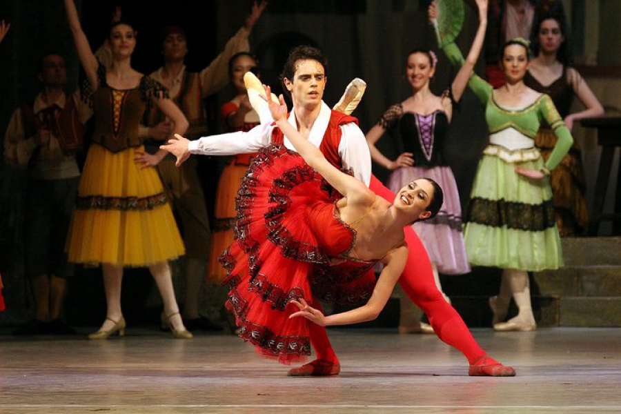По случай Международния ден на балета  -  Дон Кихот - Лудвиг Минкус - отстъпка от 50%  на билет