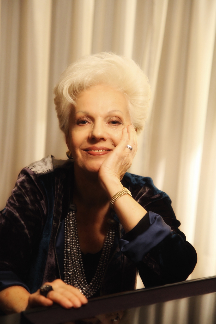 THE NEW BULGARIAN UNIVERSITY ORGANIZES AT SOFIA OPERA AND BALLET THE XIV INTERNATIONAL MASTER CLASS OF RAINA KABAIVANSKA