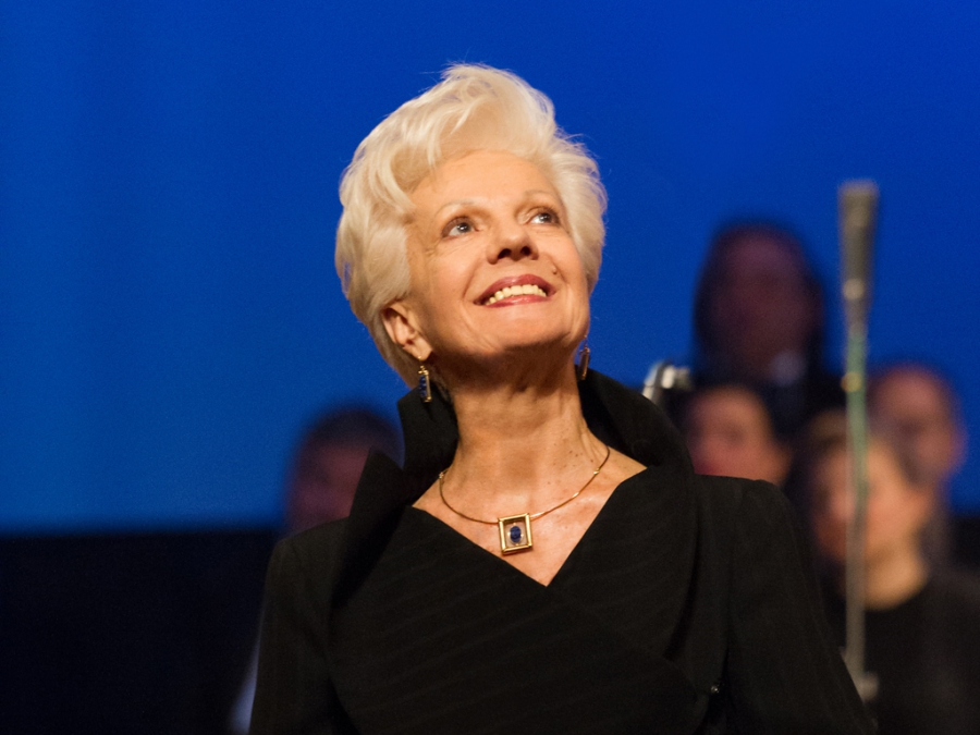 БТА - МЛАДИ ОПЕРНИ ПЕВЦИ ОТ ЧЕТИРИ КОНТИНЕНТА ИСКАТ ДА УЧАТ ПРИ РАЙНА КАБАИВАНСКА