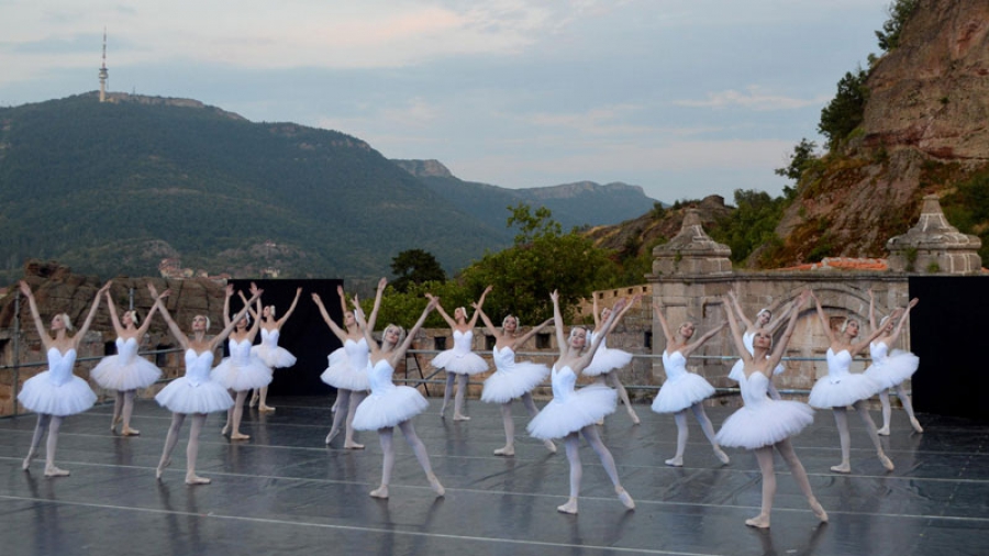 БНР - ЗАПОЧНА ПРОДАЖБА НА БИЛЕТИ ЗА "ОПЕРА НА ВЪРХОВЕТЕ" В БЕЛОГРАДЧИК