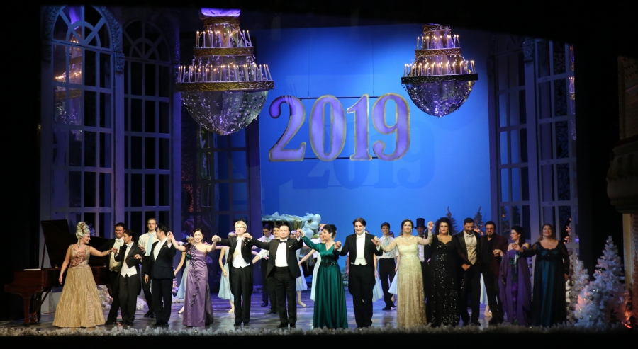 A HOWLING NEW YEAR CONCERT AT THE SOFIA OPERA AND BALLET
