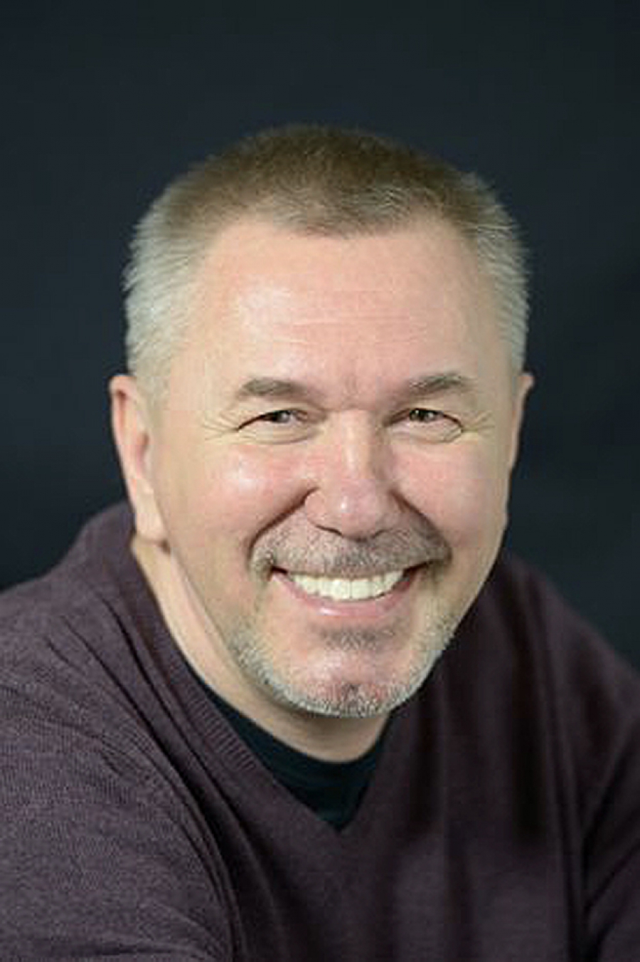 АЛЕКСАНДЪР НАУМОВ - ХУДОЖНИК ОСВЕТЛЕНИЕ НА "ЛЕГЕНДА ЗА ЕЗЕРОТО" НА ПАНЧО ВЛАДИГЕРОВ