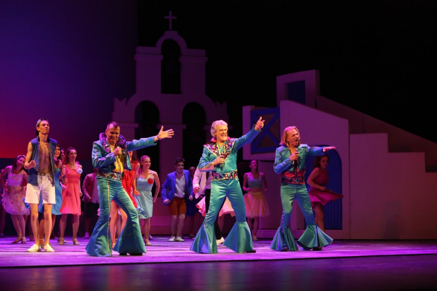 Последни спектакли за сезона на мюзикъла “Mamma Mia!” - impressio.dir.bg