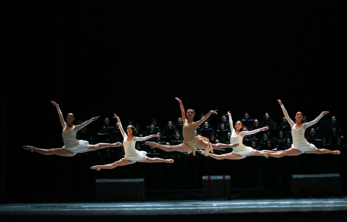 Photo: КАРМИНА БУРАНА -  Карл Орф / CARMINA BURANA - Carl Orff