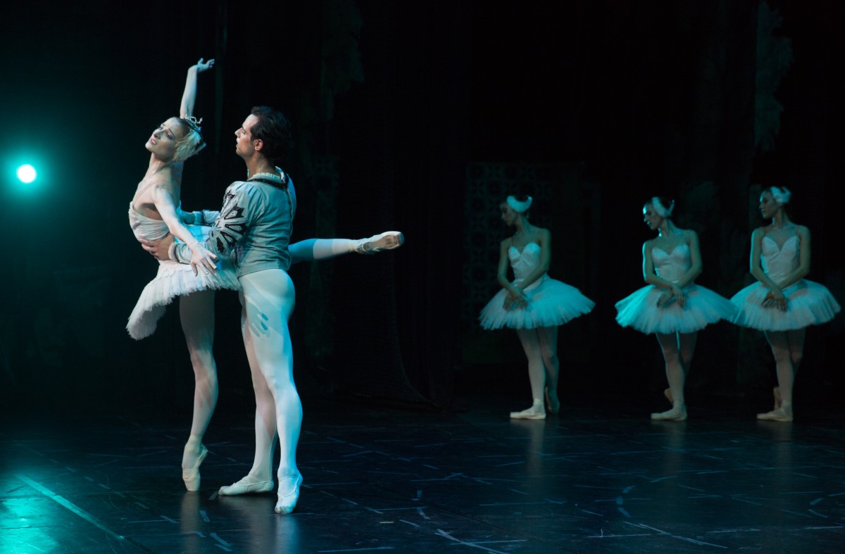Photo: ЛЕБЕДОВО ЕЗЕРО - П.И.Чайковски / SWAN LAKE - P.I.Tchaikovsky