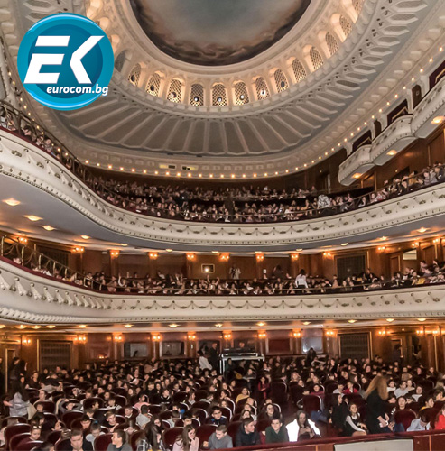 Thousand students from Pernik watched “Les Misérables” at the Sofia Opera