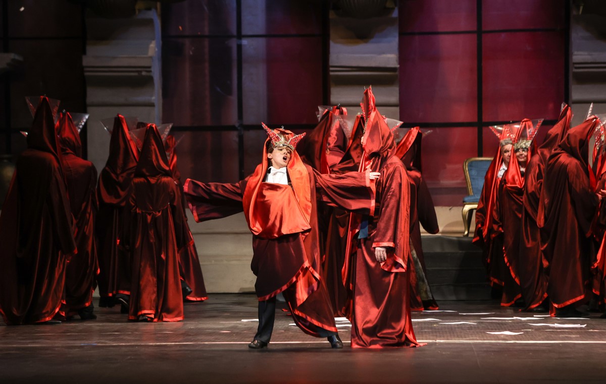 Photo: БАЛ С МАСКИ от Джузепе Верди / UN BALLO IN MASCHERA by Giuseppe Verdi