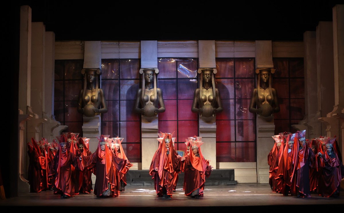 Photo: БАЛ С МАСКИ от Джузепе Верди / UN BALLO IN MASCHERA by Giuseppe Verdi