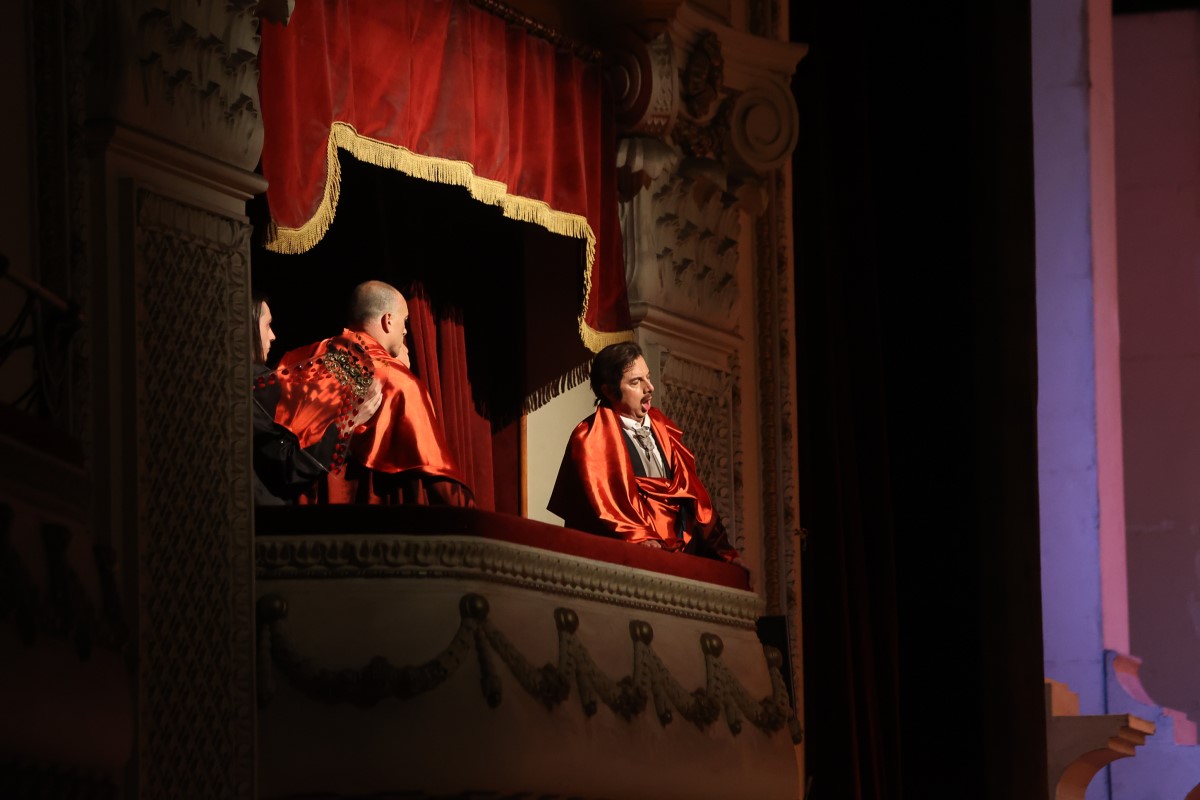Photo: БАЛ С МАСКИ от Джузепе Верди / UN BALLO IN MASCHERA by Giuseppe Verdi