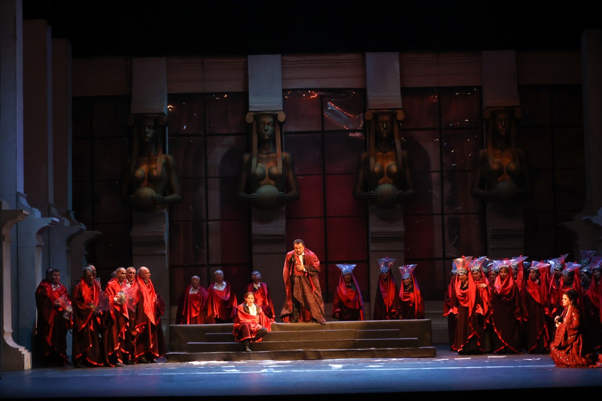 Photo: БАЛ С МАСКИ от Джузепе Верди / UN BALLO IN MASCHERA by Giuseppe Verdi