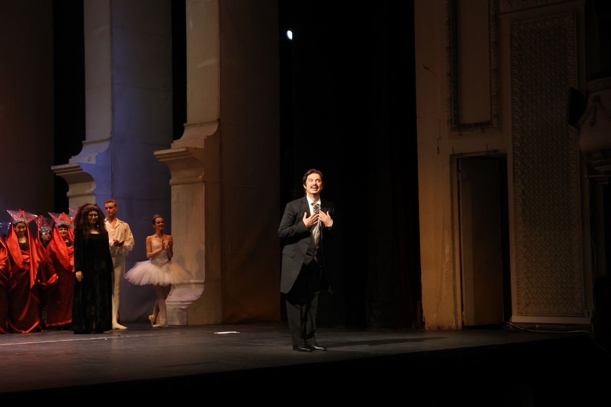 Photo: БАЛ С МАСКИ от Джузепе Верди / UN BALLO IN MASCHERA by Giuseppe Verdi