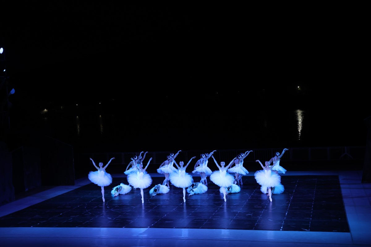 Снимка: „ЛЕБЕДОВО ЕЗЕРО“ от Пьотър Илич Чайковски