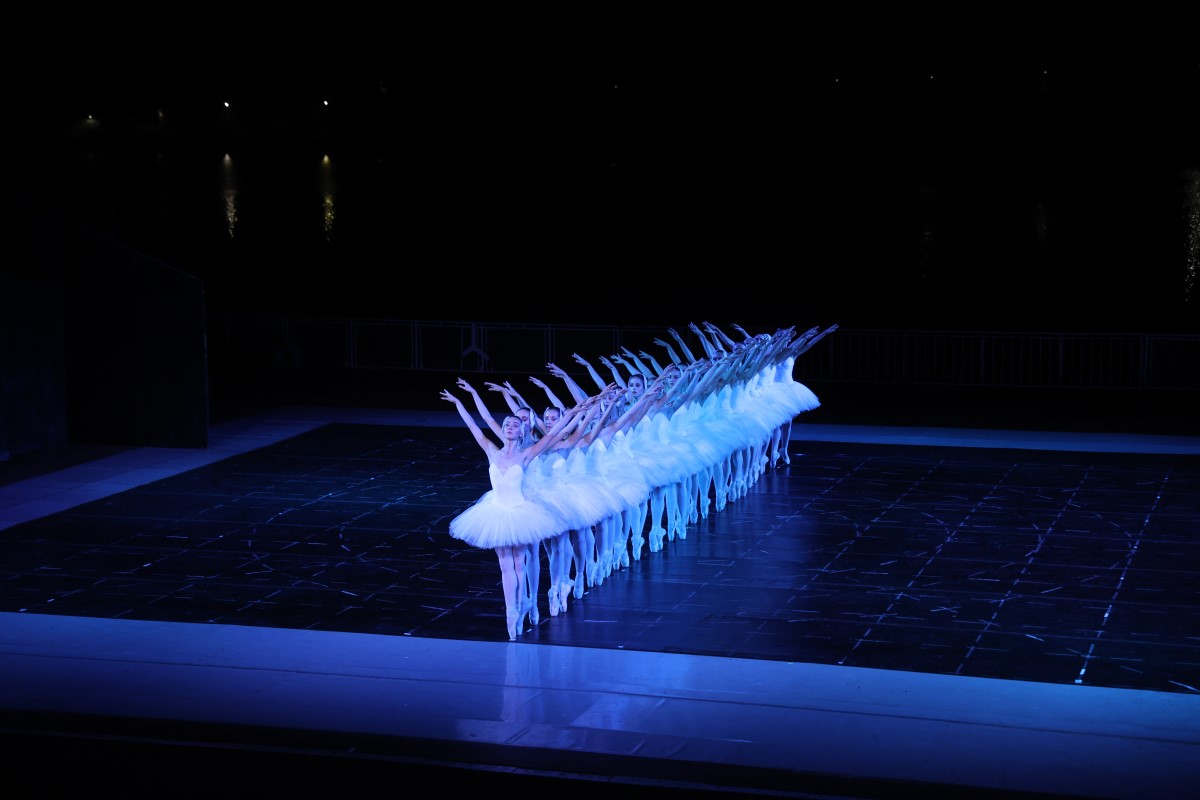 Снимка: „ЛЕБЕДОВО ЕЗЕРО“ от Пьотър Илич Чайковски