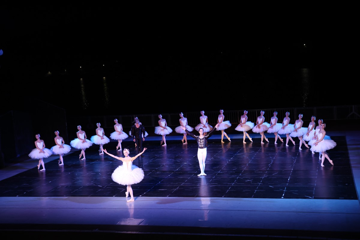 Снимка: „ЛЕБЕДОВО ЕЗЕРО“ от Пьотър Илич Чайковски