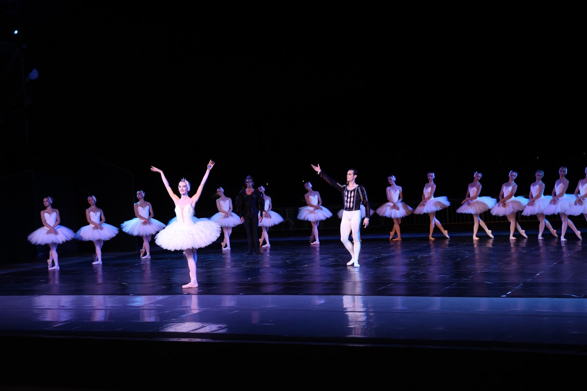 Снимка: „ЛЕБЕДОВО ЕЗЕРО“ от Пьотър Илич Чайковски