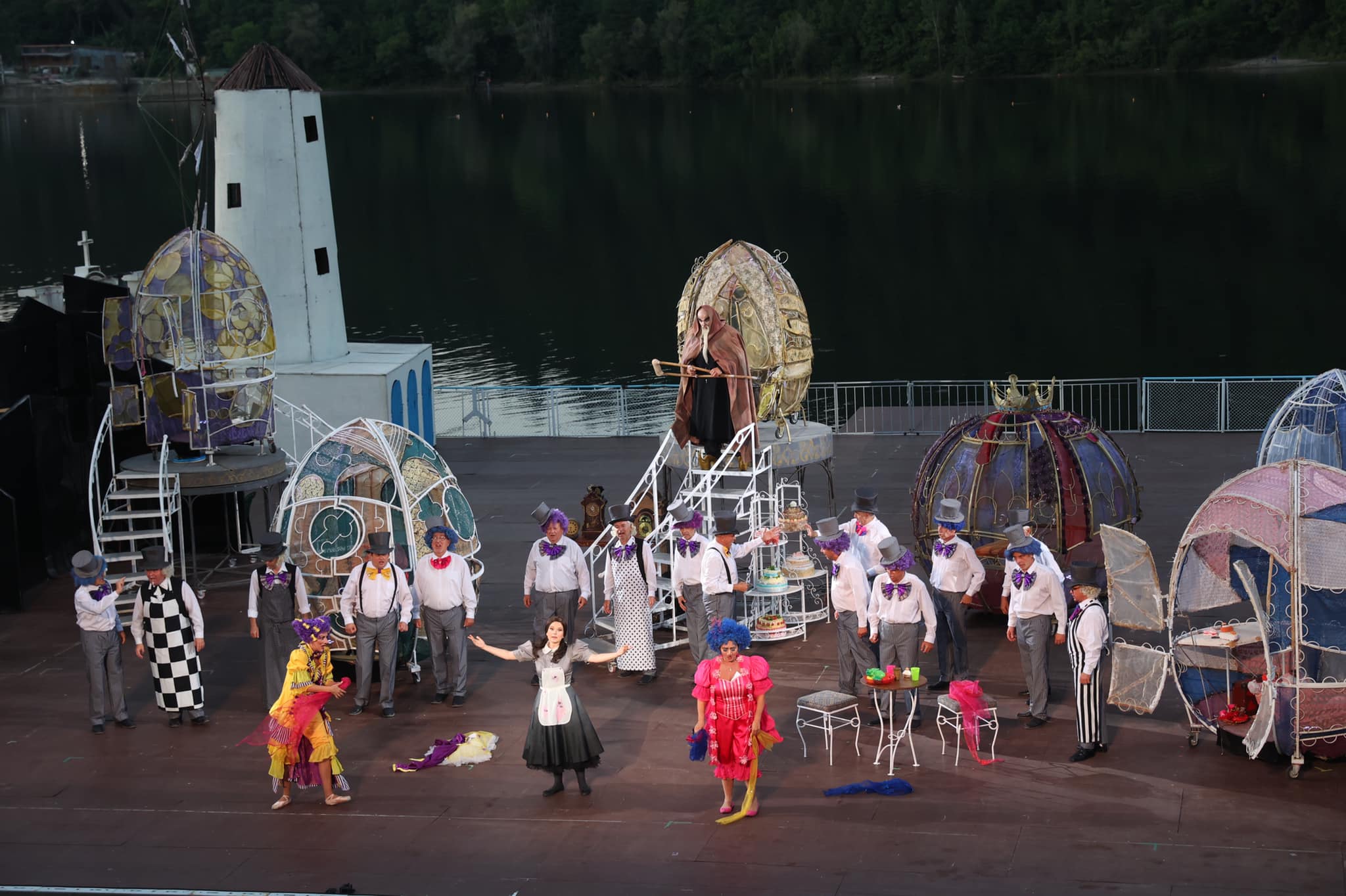 Снимка: „ПЕПЕЛЯШКА“ ОТ РОСИНИ - ПАНЧАРЕВСКОТО ЕЗЕРО – 14.08.2021