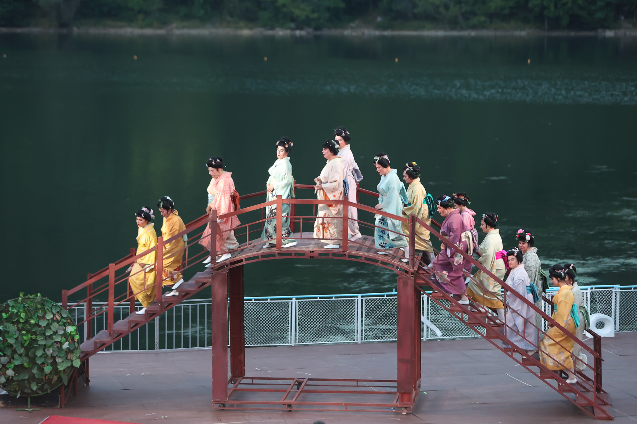 Снимка: „МАДАМ БЪТЕРФЛАЙ“ - ПУЧИНИ - ПАНЧАРЕВСКОТО ЕЗЕРО – 20.08.2021