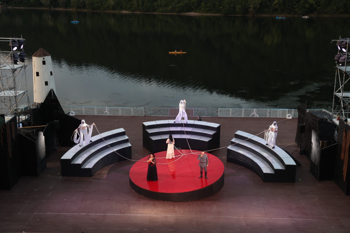 Снимка: „КАРМЕН“ - БИЗЕ – ПАНЧАРЕВСКО ЕЗЕРО ОТ 22.08.2021