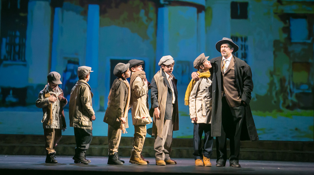 На 27, 28 септември от 19 ч. - “БАЩА МИ БОЯДЖИЯТА”!