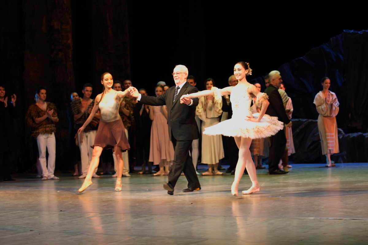 Снимка: Честване на хореографа проф. Петър Луканов