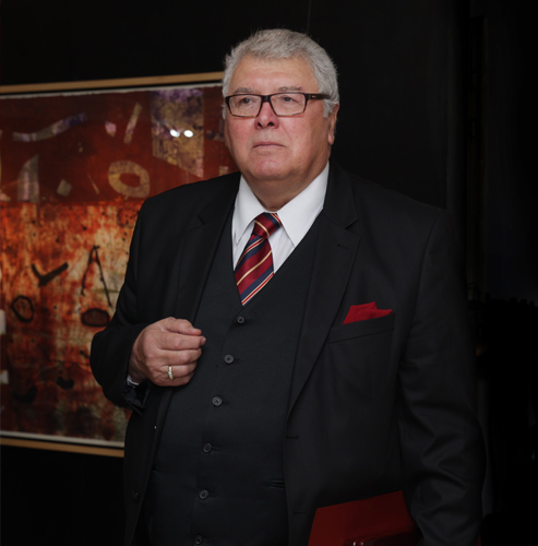 Басът Димитър Станчев е награден със Златен век - звезда