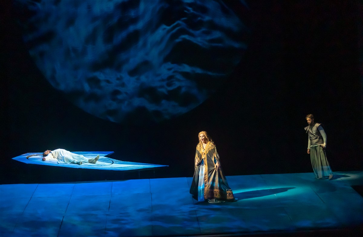 Photo: ТРИСТАН И ИЗОЛДА / TRISTAN UND ISOLDE
