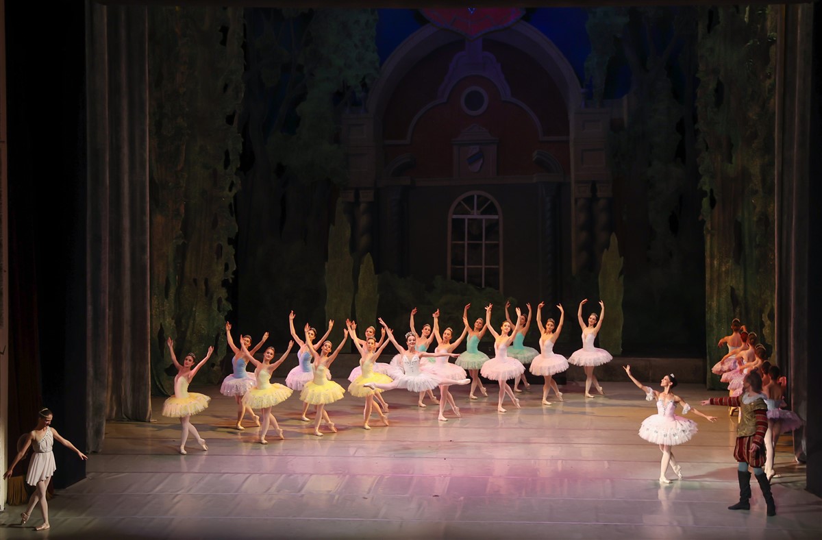Само на 3 и 4 август пъстрият балет "Дон Кихот" от Лудвиг Минкус на езерото Панчарево