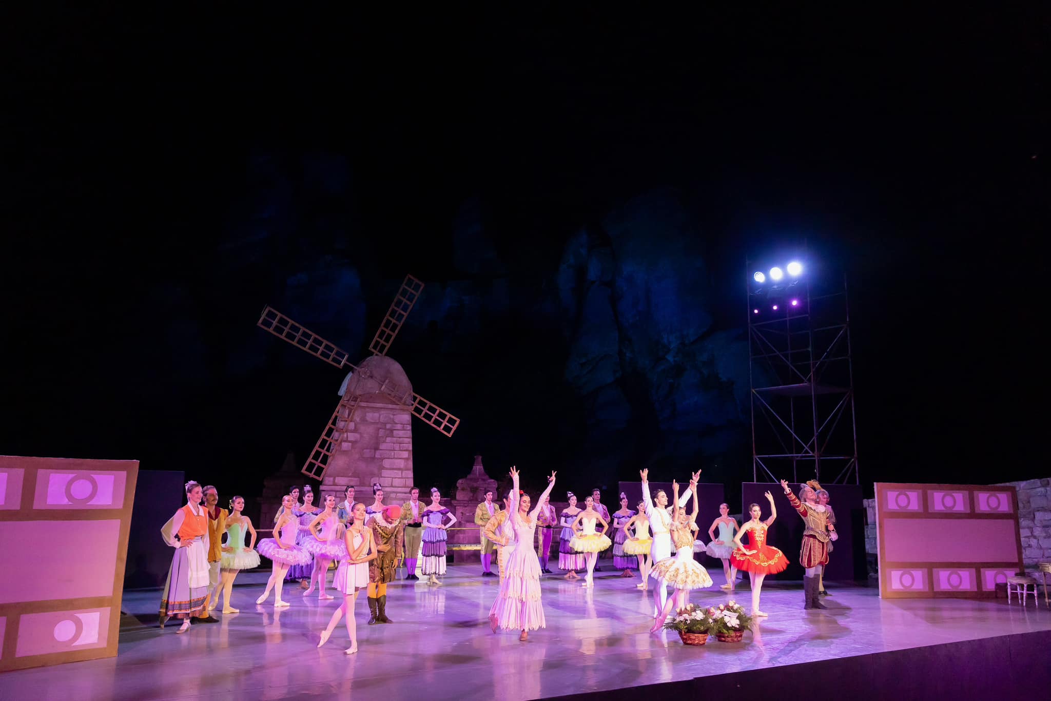 Photo: Балетния спектакъл „Дон Кихот“ от Лудвиг Минкус на лятна сцена “Опера на върховете”