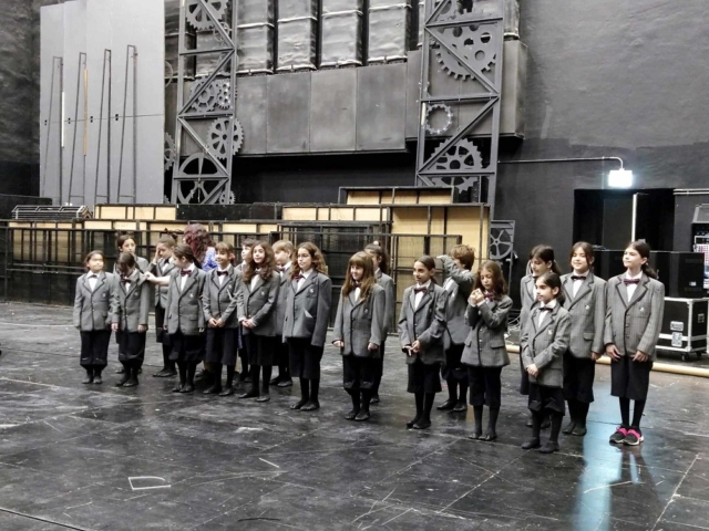 Ататюрк пред Тоска в София, Тоска от София в „Ататюрк“ / Площад СЛАВЕЙКОВ