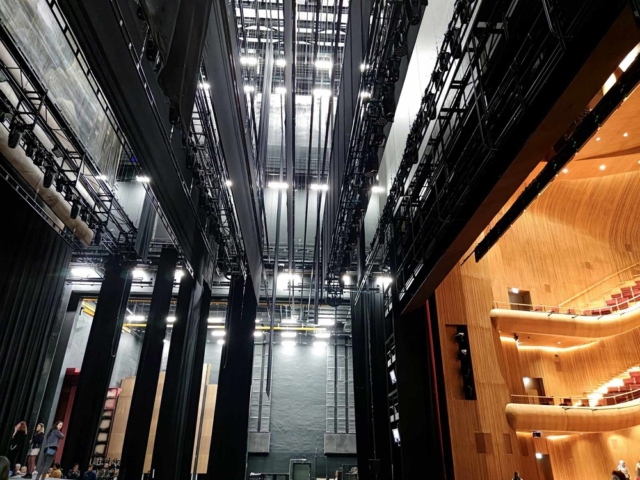 Ататюрк пред Тоска в София, Тоска от София в „Ататюрк“ / Площад СЛАВЕЙКОВ