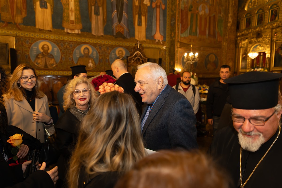 Photo: Пламен Карталов получи високо отличие – ордена „Св. Йоан Кукузел“