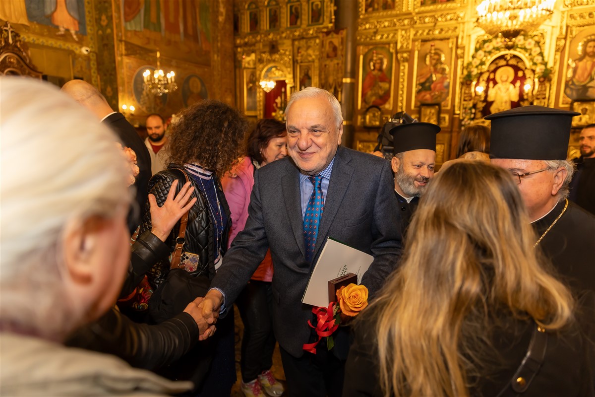 Photo: Пламен Карталов получи високо отличие – ордена „Св. Йоан Кукузел“