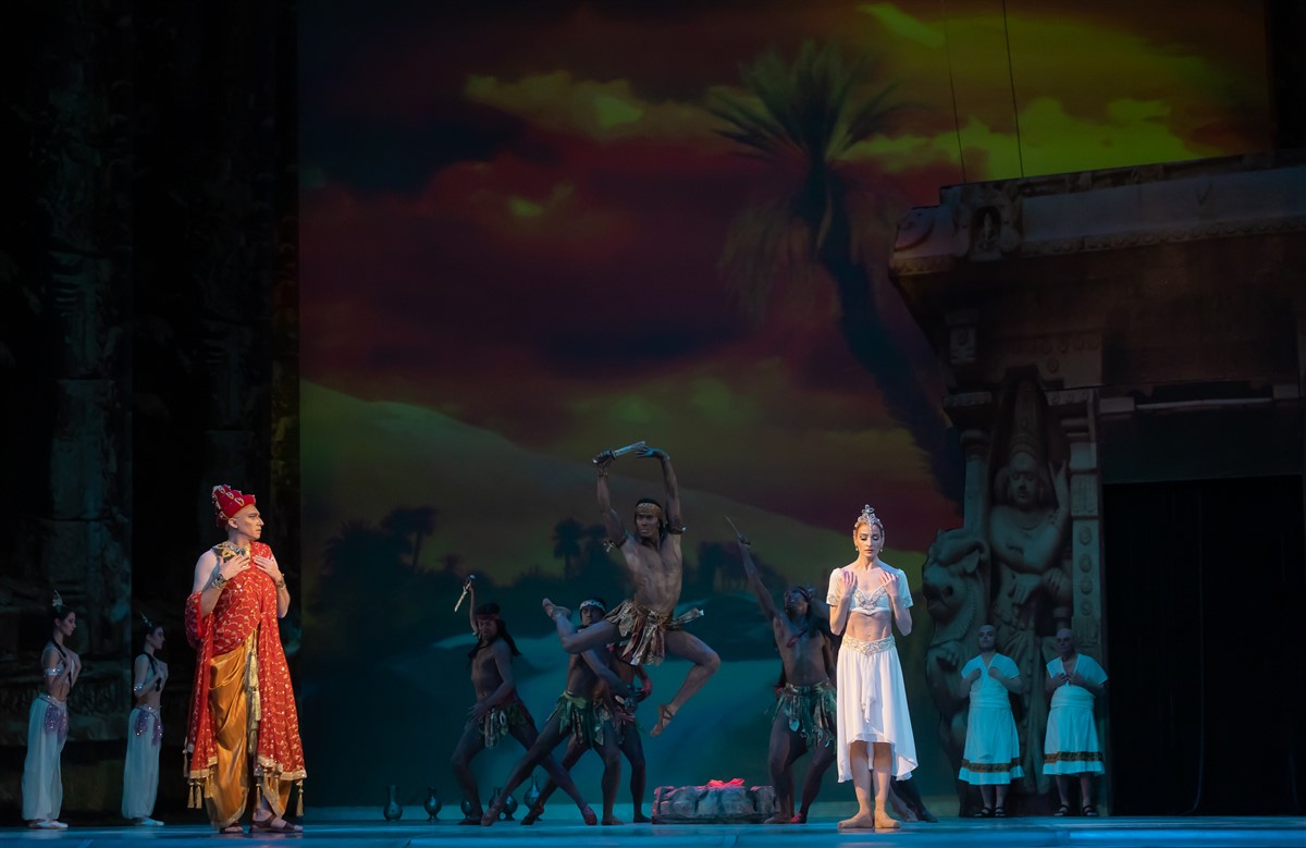 Photo: БАЯДЕРКА / LA BAYADÈRE