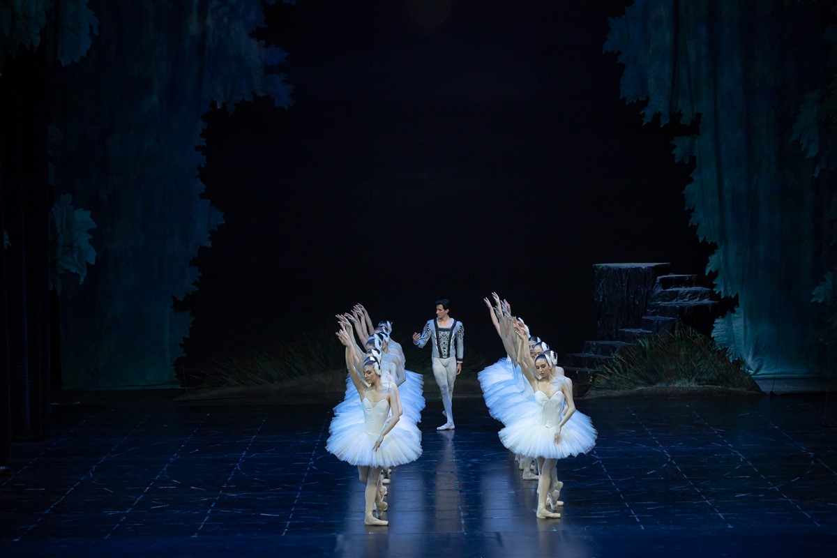 Photo: ЛЕБЕДОВО ЕЗЕРО / SWAN LAKE