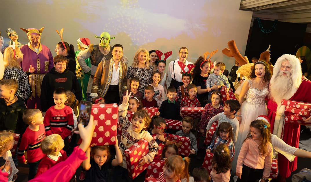 Вълшебен празник за децата на служителите в Софийската опера се състоя дни преди Коледа! 