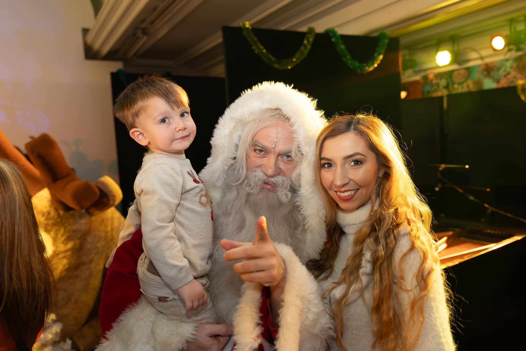 Снимка: Вълшебен празник за децата на служителите в Софийската опера се състоя дни преди Коледа! 