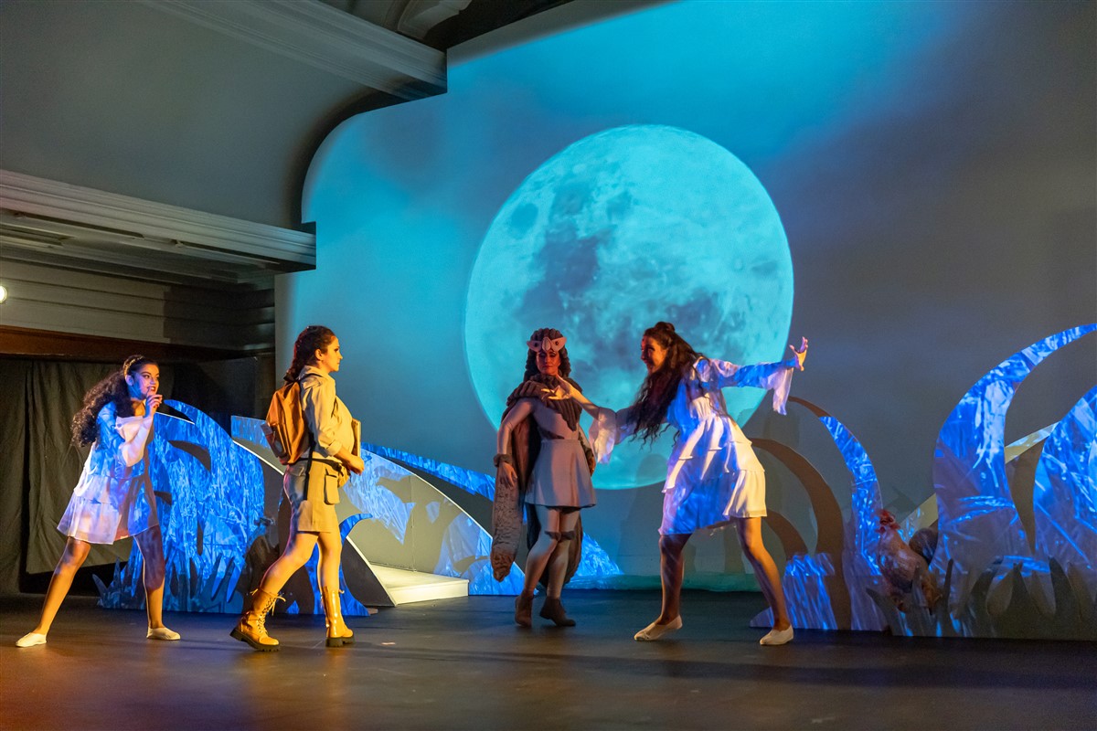 Снимка: „Карнавалът на животните“