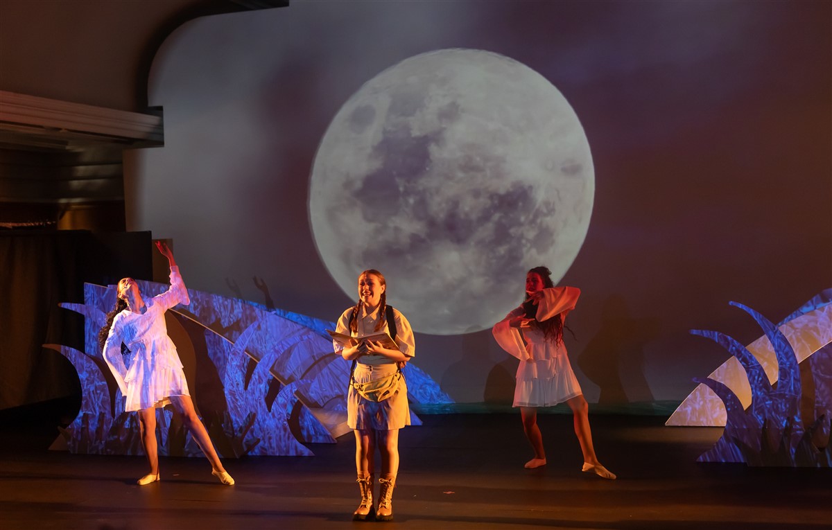 Снимка: „Карнавалът на животните“