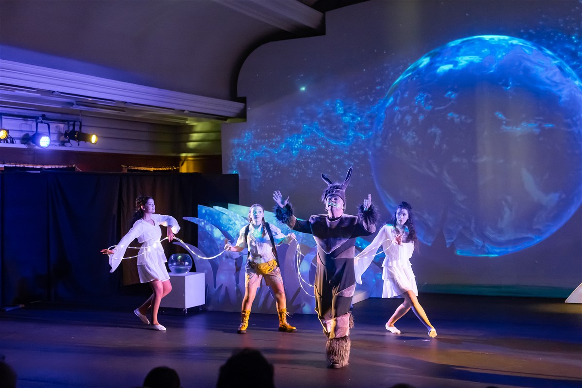 Снимка: „Карнавалът на животните“