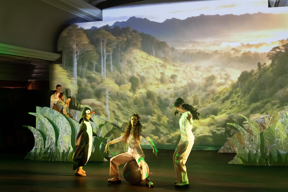 Снимка: „Карнавалът на животните“