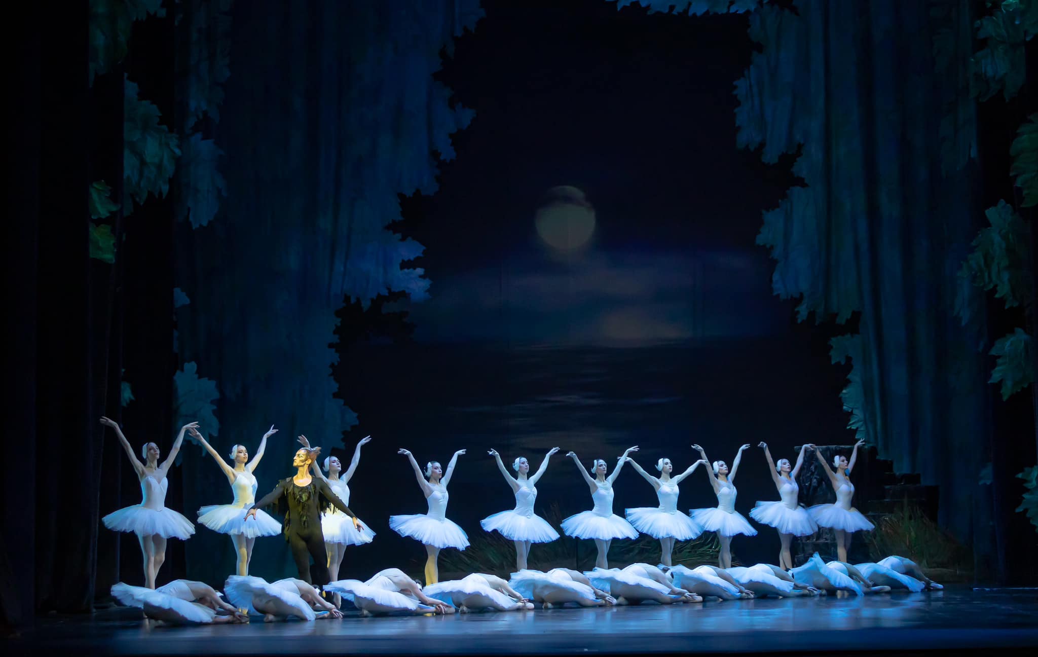 Photo: ЛЕБЕДОВО ЕЗЕРО / SWAN LAKE