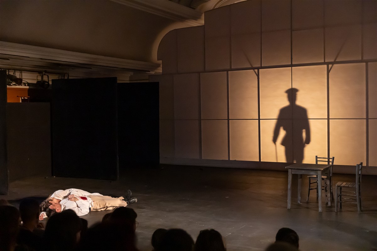 Снимка: КРАДЕЦЪТ НА ПРАСКОВИ