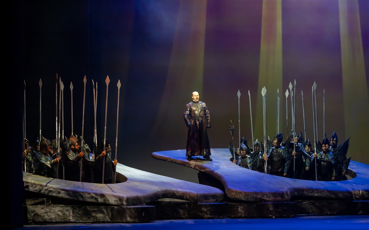 Снимка: ЗАЛЕЗЪТ НА БОГОВЕТЕ / GÖTTERDÄMMERUNG by Richard Wagner