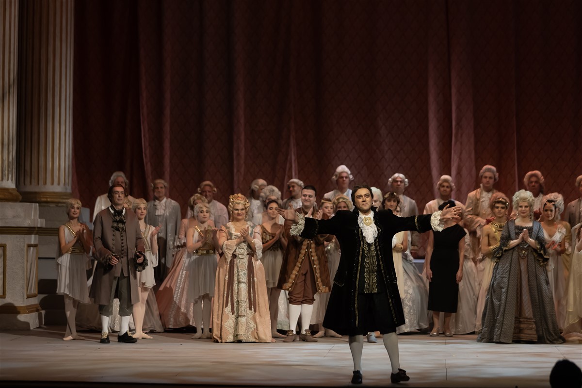 We share moments from the premiere of “Adriana Lecouvreur” on 29.11.2024