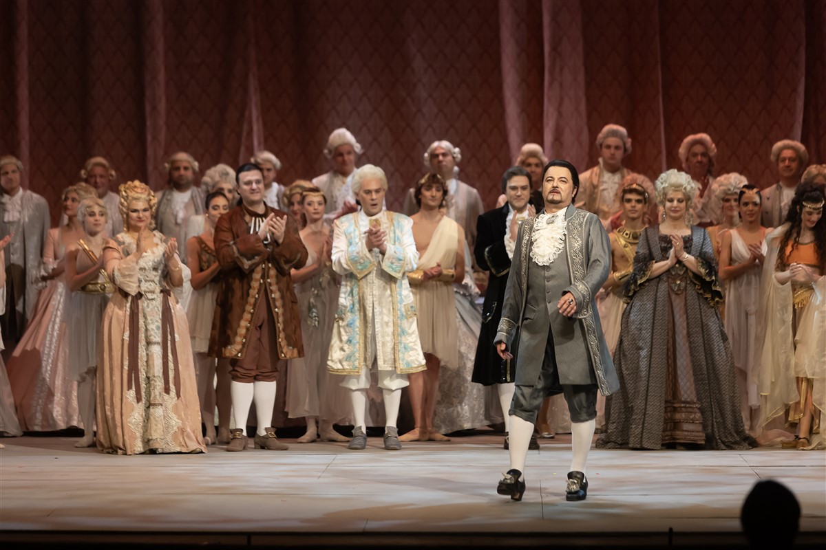 We share moments from the premiere of “Adriana Lecouvreur” on 29.11.2024