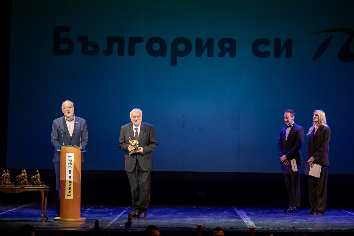 Photo: Престижна награда за директора на Софийската опера и балет Пламен Карталов