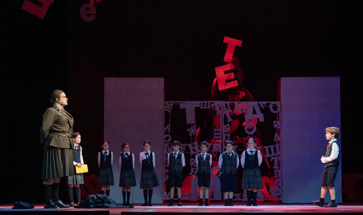 Photo: МАТИЛДА Мюзикъл / MATILDA Musical