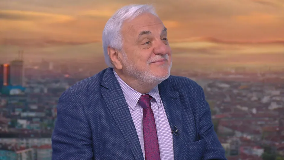 Акад. Пламен Карталов: С "Опера на площада" и "Музи на водата" изкуството достига до повече млади хора