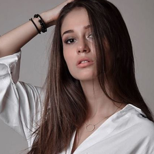 Denitsa Karaslavova is Éponine in “Les Misérables”